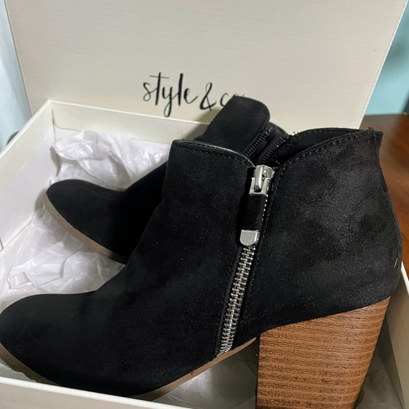 Style & Co.  Boots Booties Size 7 - Picture 1 of 3